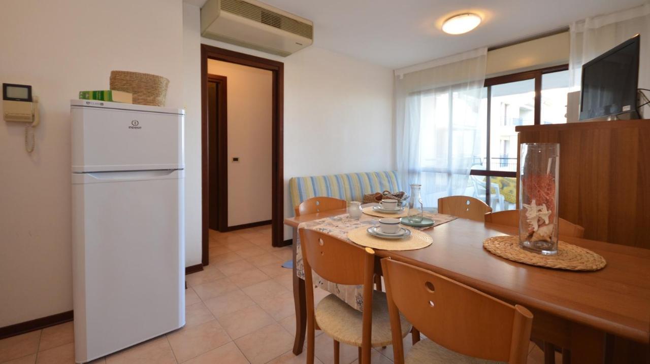 Residenza Porta Del Mare Apartment Lignano Sabbiadoro Exterior photo