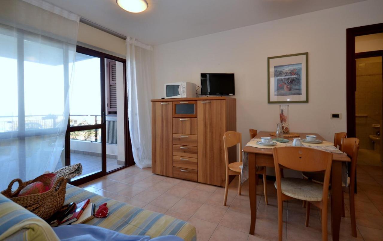 Residenza Porta Del Mare Apartment Lignano Sabbiadoro Exterior photo