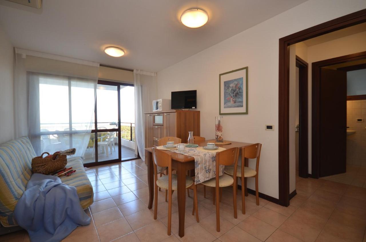 Residenza Porta Del Mare Apartment Lignano Sabbiadoro Exterior photo