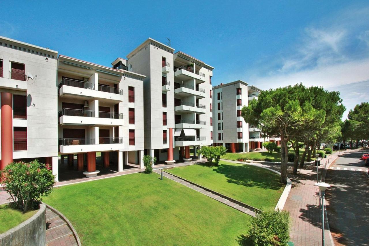 Residenza Porta Del Mare Apartment Lignano Sabbiadoro Exterior photo